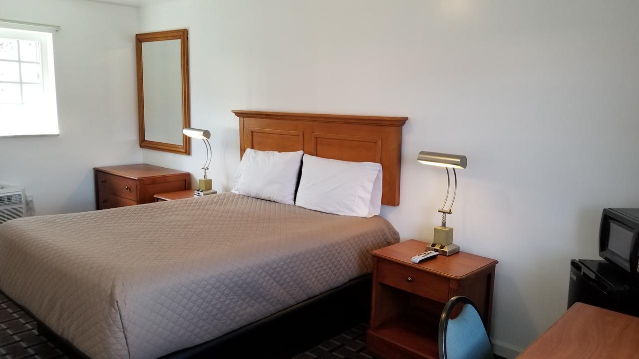Budget Inn Breezewood Ngoại thất bức ảnh